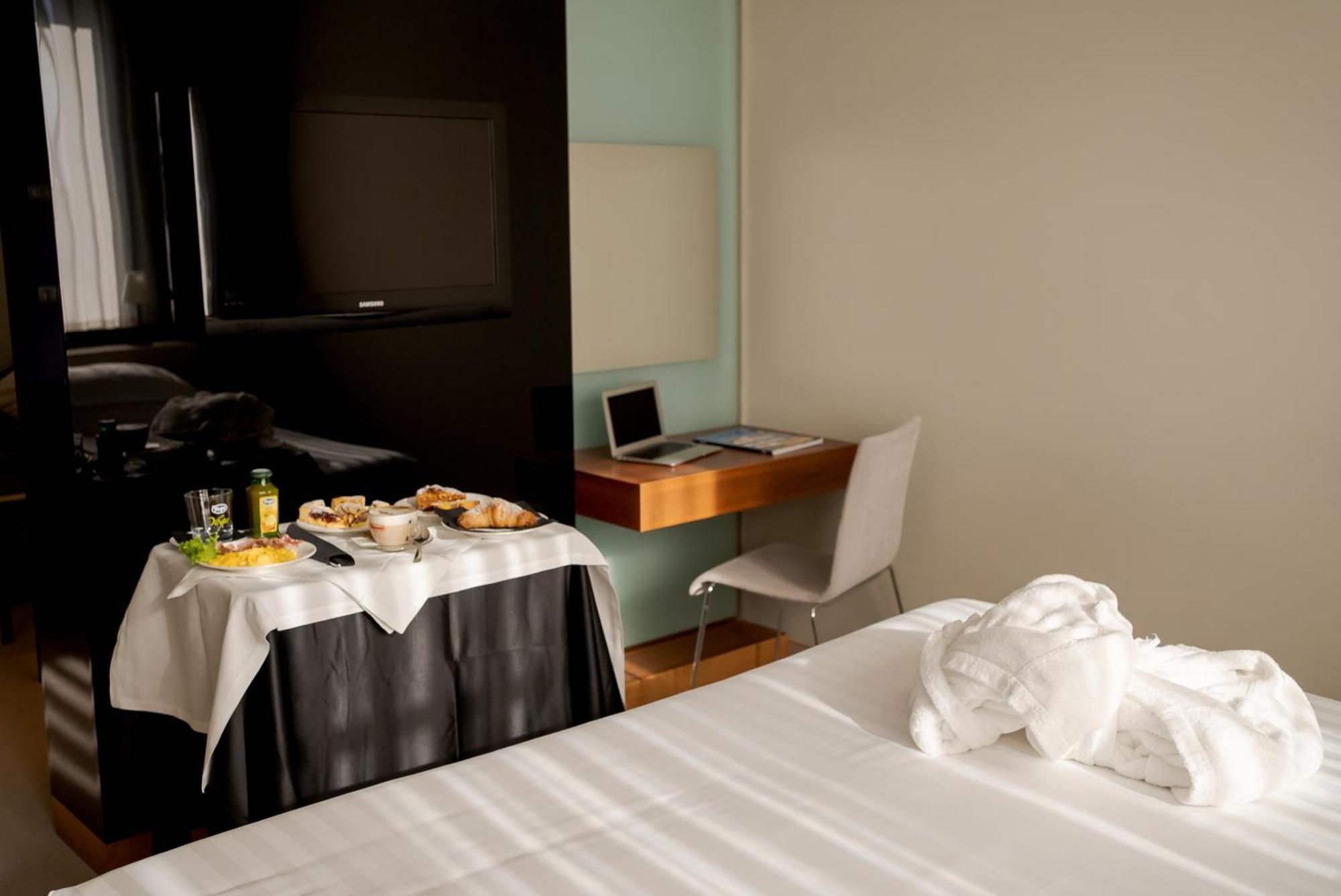 Cosmopolitan Hotel Civitanova Marche Zimmer foto