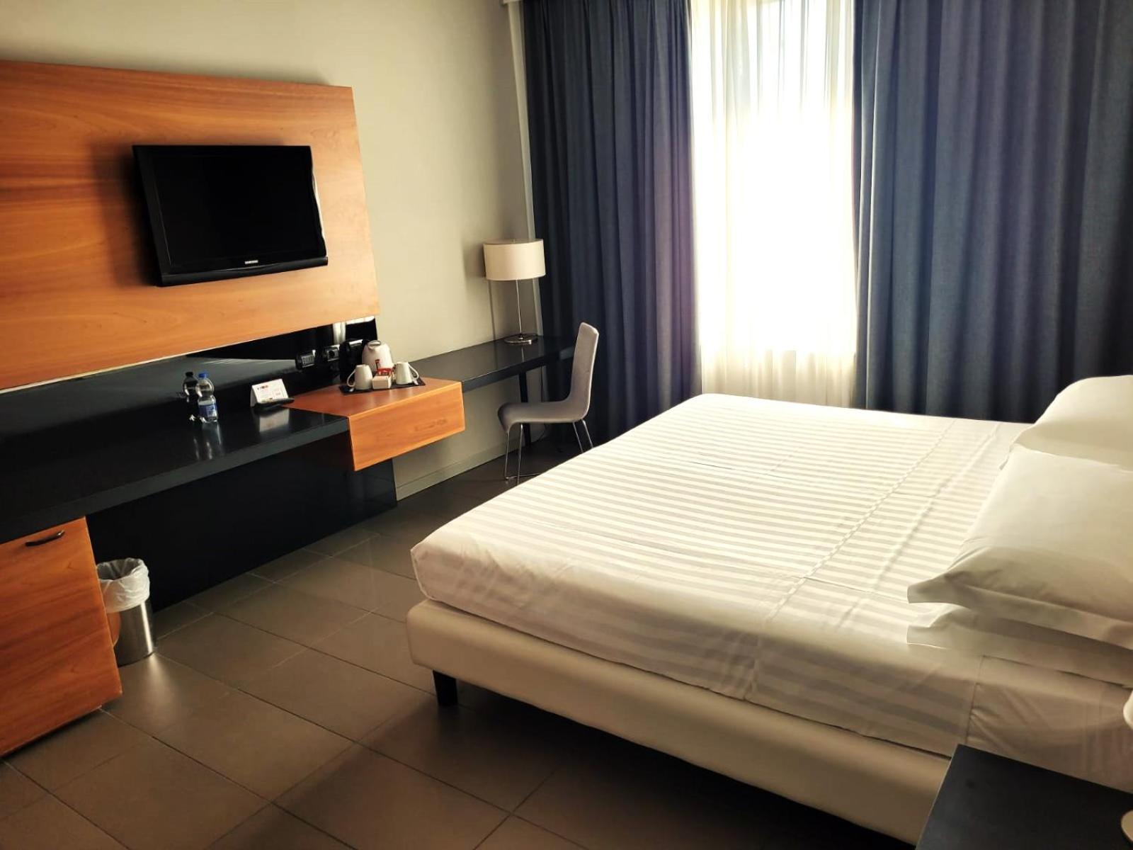 Cosmopolitan Hotel Civitanova Marche Exterior foto